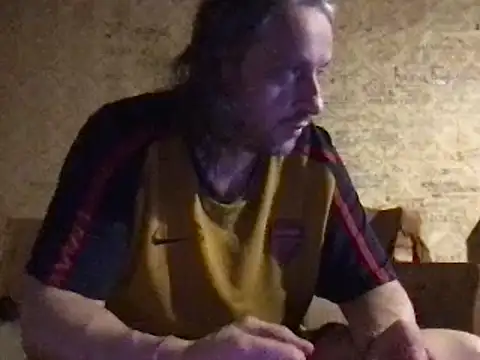 -TrafoX3- élő XXX-chatje