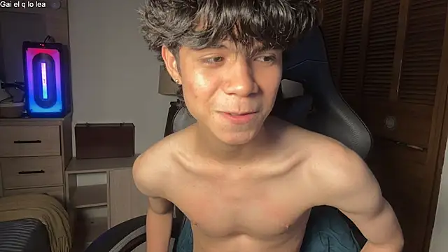 Živý XXX chat OopsAgain_