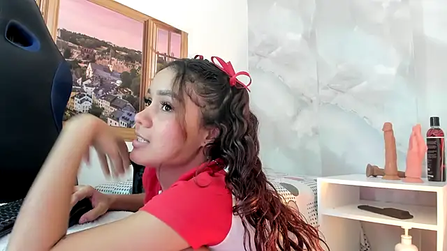 MarianaManzur's Live XXX Chat