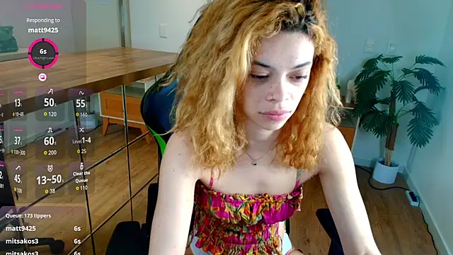 XXX chat uživo modela Sky_sparkle