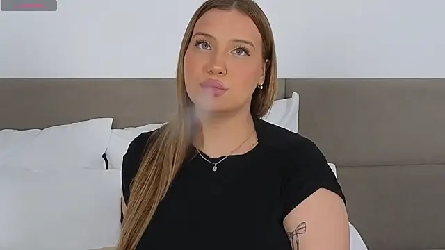 Chat XXX en directo de KilianaNoir