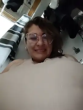 AlexxiaaMat – Naživo XXX chat