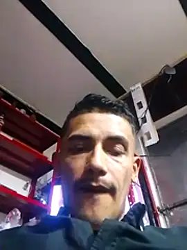 D1ogh0 – Live XXX-chat