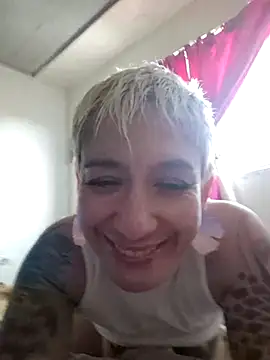 XXX chat uživo modela Everlyn_sexx