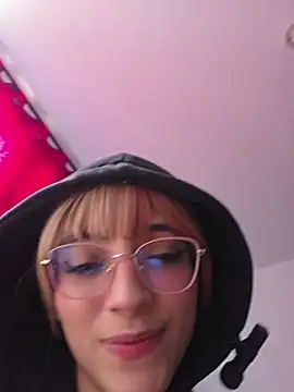 Dani-peggin Live XXX Chat