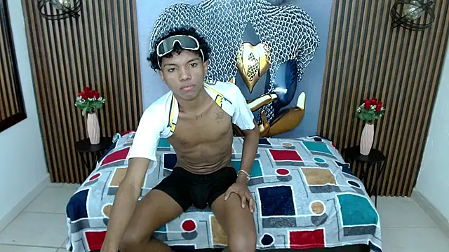 AlessandroBlack_ Live XXX-Chat