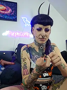 แชท XXX สดของ Purple_Coffin666