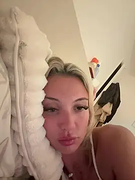Chat XXX en directo de summerblue_