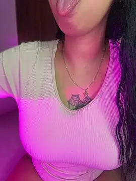 แชท XXX สดของ marian_boobss
