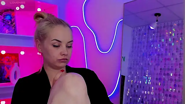 StephanieSweety – Naživo XXX chat