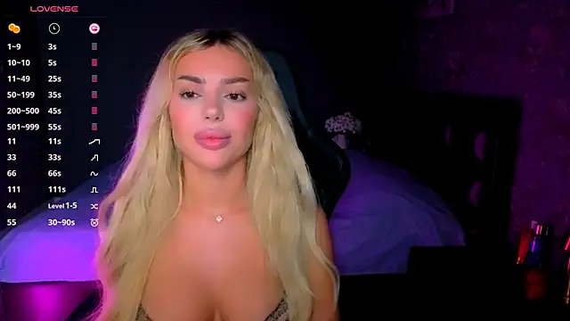 XXX chat uživo modela Ayla__Demir