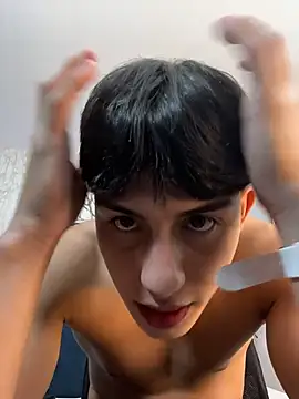 Lander_Cruz XXX чат на живо