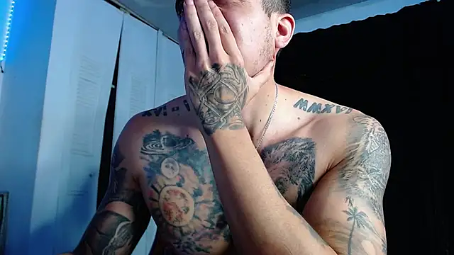 Adam_Hudsond's Live XXX Chat