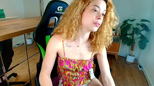 Chat +18 de Sky_sparkle ao vivo