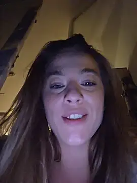 Chatroom XXX en direct de Luna_Lynn