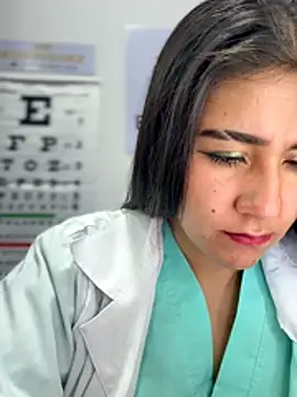 دردشة CAROLINE__07 الجنسية المباشرة