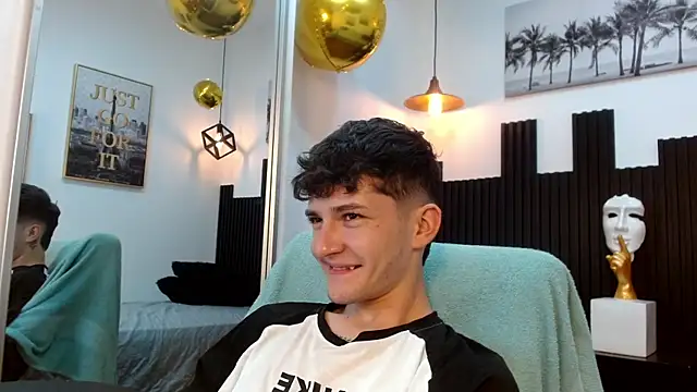 trevor_mobn Live XXX chat