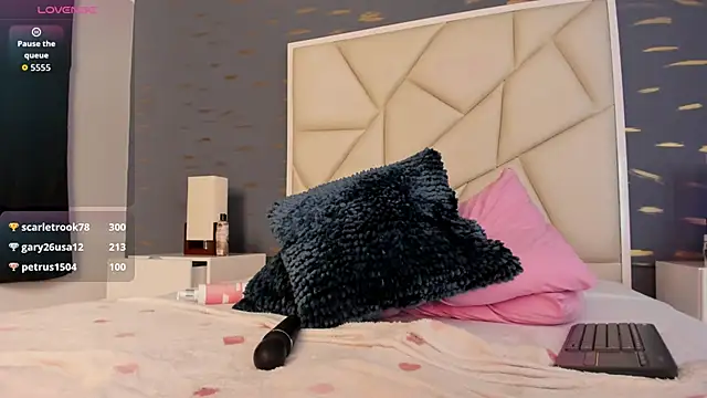 MeghanFerrern Live XXX chat