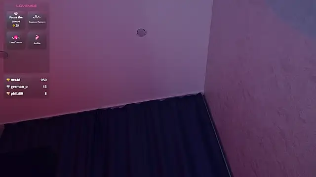 SelenaLily 现场XXX聊天