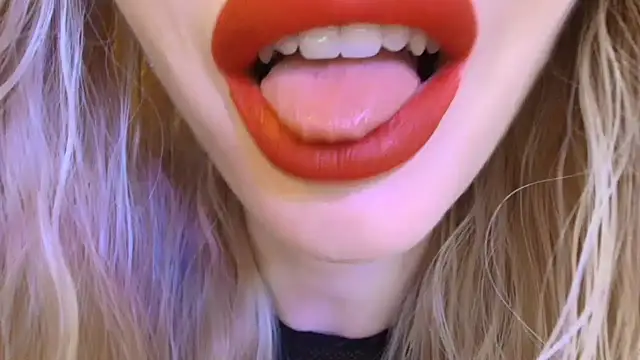 Velvet_kissx's Webcam Show