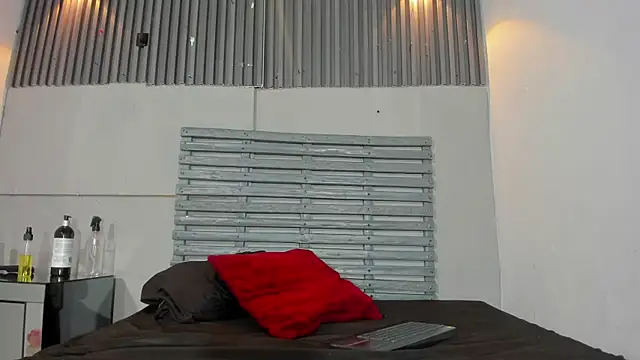 Show de Thomas_Woolf na webcam