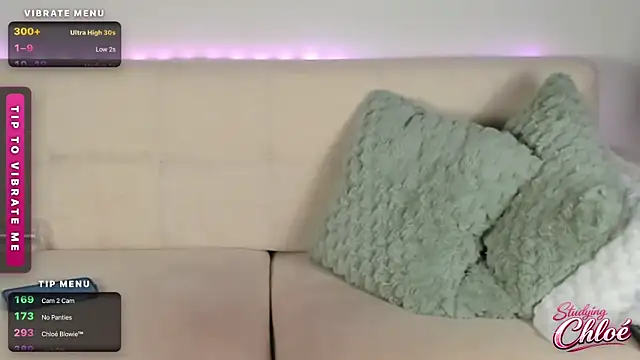 itschloelaurent live XXX chat