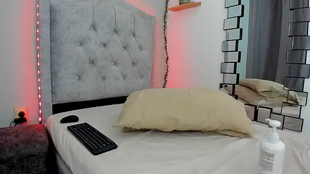Czat XXX na żywo – SHARONBLAKE2