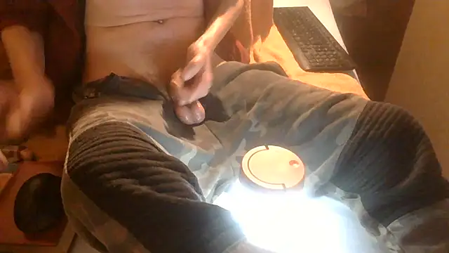 SamuelTal Show in webcam