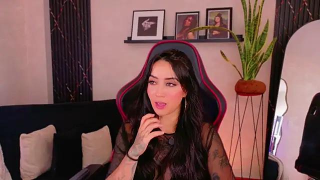 EmmyEvans1 XXX чат на живо