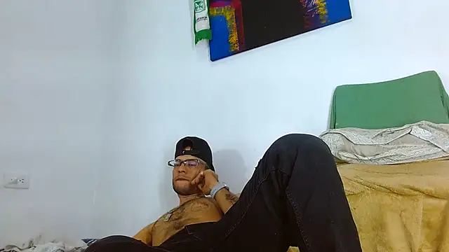 Alphamaster_92 Live XXX-Chat
