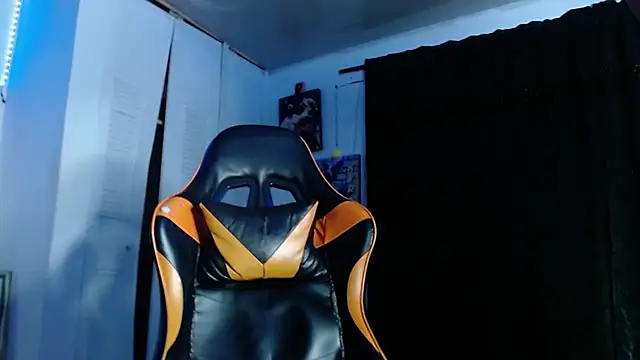 Adam_Hudsond Live XXX-Chat