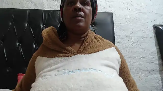 Ebonyboobsmilk Live XXX-Chat