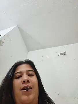 Chat +18 de lunaywolfgray ao vivo