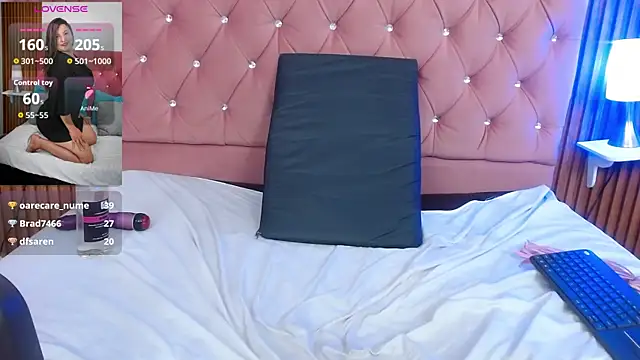 XXX chat uživo modela KatBennett