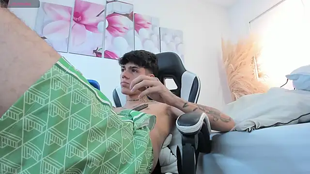 دردشة Tommy_valverde الجنسية المباشرة