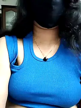 wow_vasavi XXX чат на живо