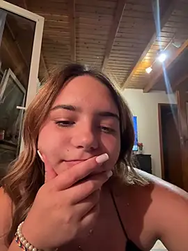 Naomi-Klein – Live XXX-chat
