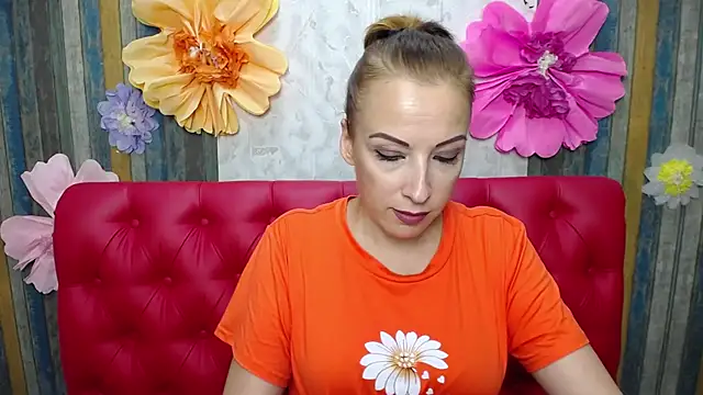 ElizabethSho Adlı Modelin Canlı XXX Sohbeti