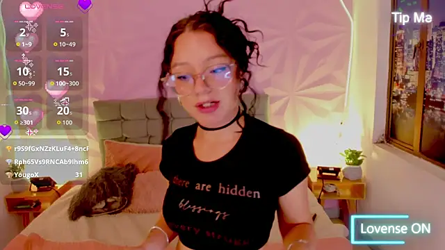 jenn_cg XXX чат на живо
