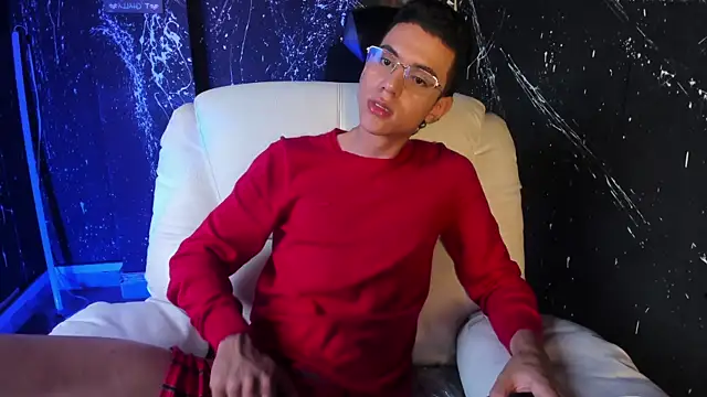 MathewAdamss Chat XXX in diretta