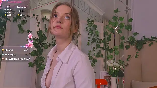 Flora_DeVillen Live XXX chat