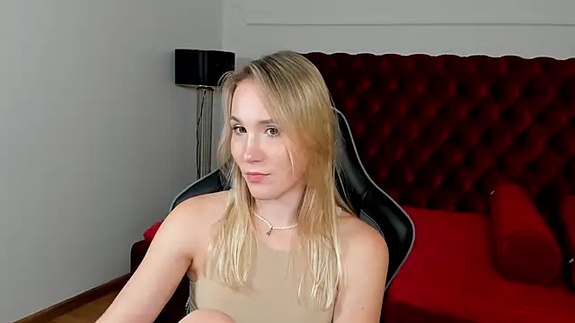 Živý XXX chat ElaraVoltage