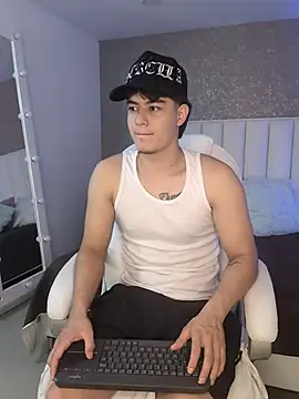 MaxCruz_ Live XXX-chat