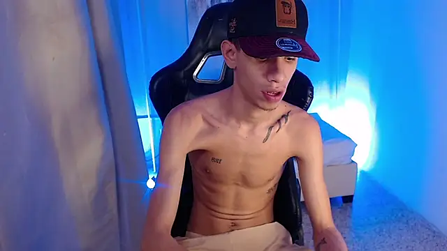 XXX chat uživo modela YorYo_hot