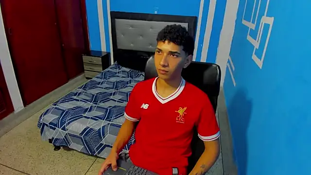 Chat +18 de efrain_boy ao vivo