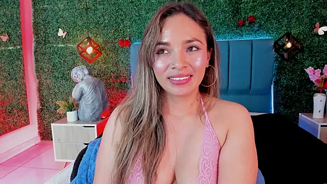 Kiaraa88のライブXXXチャット