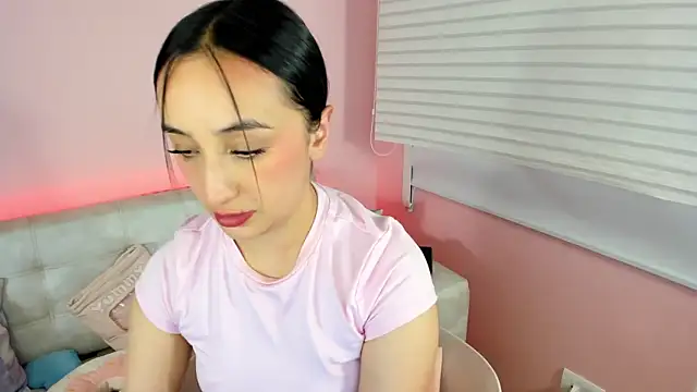 tinysara – Naživo XXX chat