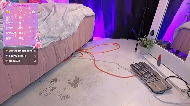 Chat +18 de Emilly-hall ao vivo