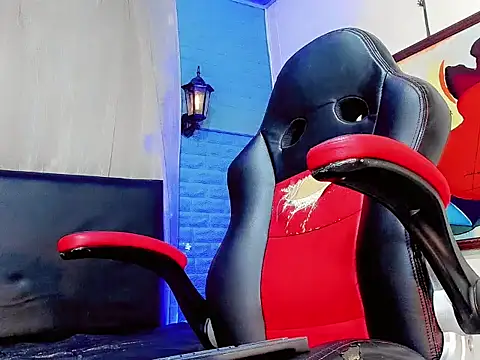 Živý XXX chat Silvana_Boyer