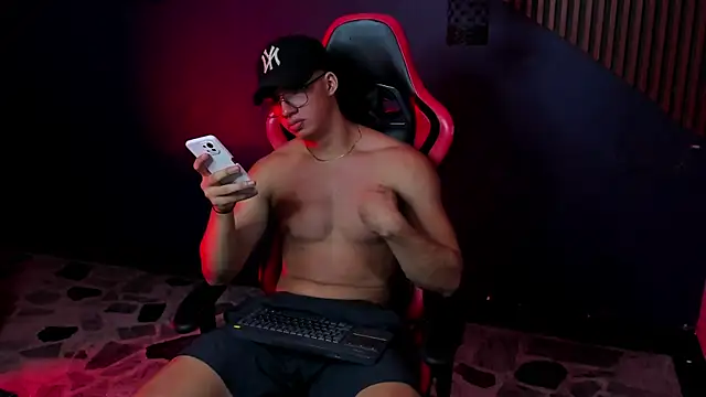 Chat XXX ao vivo de Axxel_Muscle